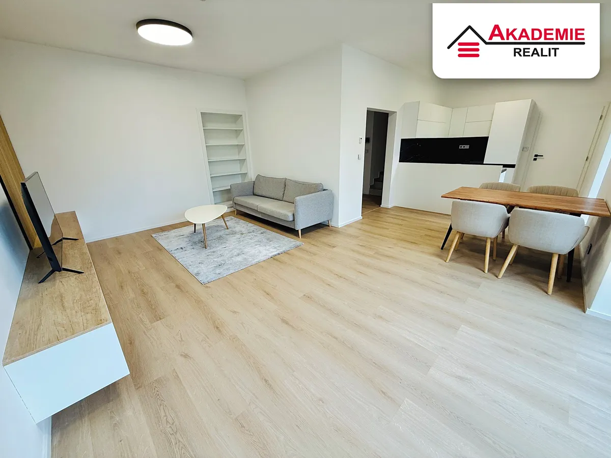 Pronájem bytu 4+kk 119 m²